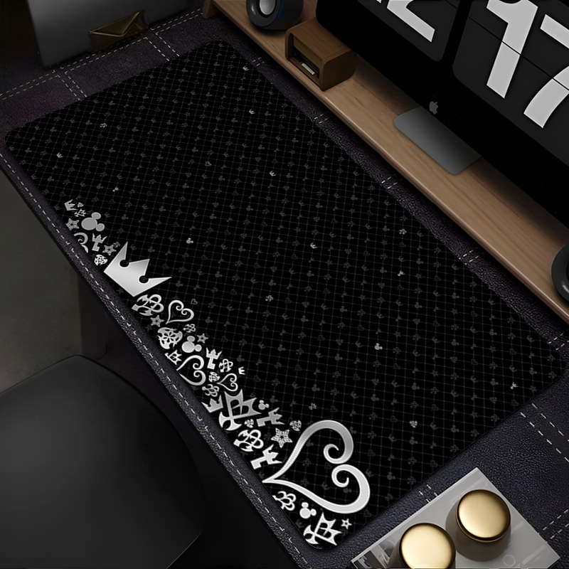 Black And White Anime Desktop  - đánh giá và giá Laptop Accessories Bundle