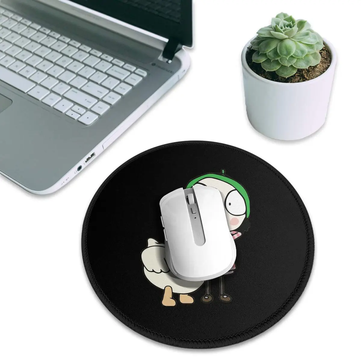 Sarah And Duck Having Fun Roun - đánh giá và giá Laptop Accessories To Have